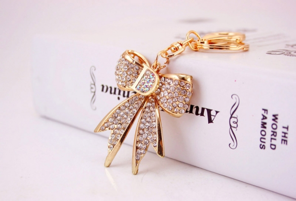 Sparkling White Bow Letter D Crystal Diamante Bag Charms Handbag Keyring Pendant