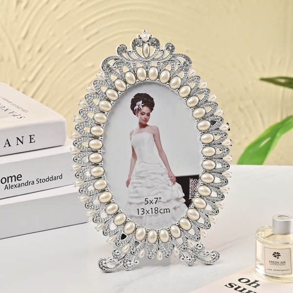 Style 3 6x4 Inch Freestanding Portrait Photo Frame