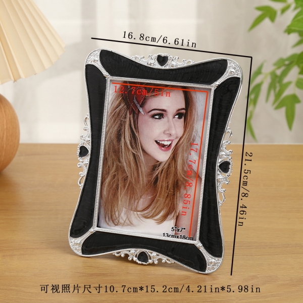 Style 61 Emerald Black Silver Hearts 7x5 Photo Frame